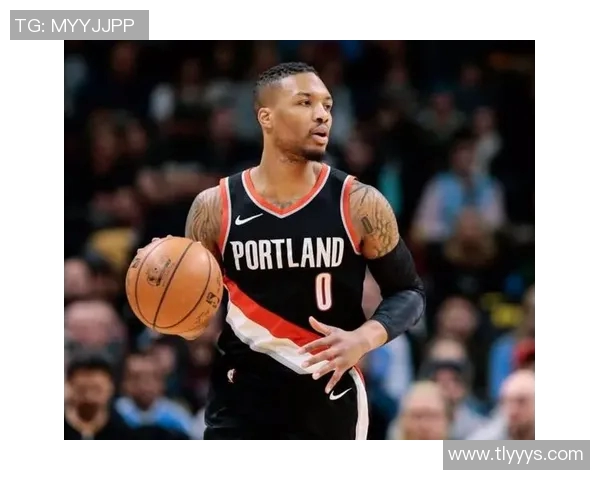 开拓者队险胜黄蜂队，利拉德绝杀再现英雄本色